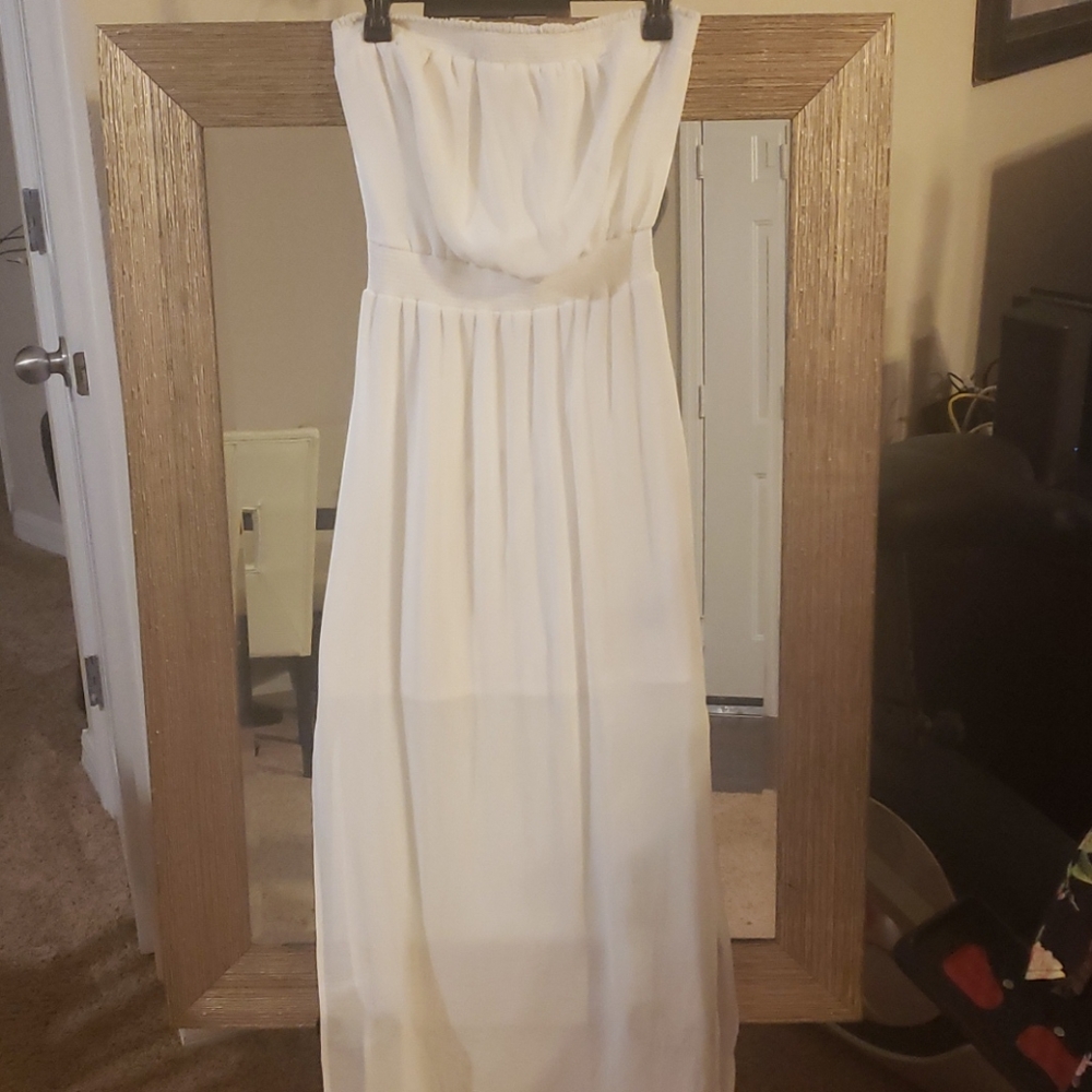 Dress / white/cream